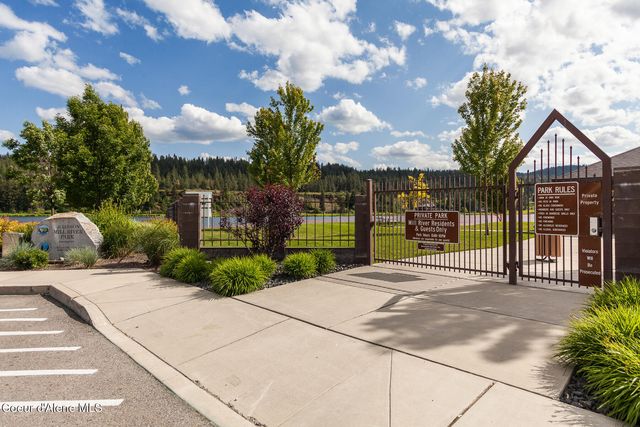 4414 W Riverway PL, Coeur D'alene, ID 83814