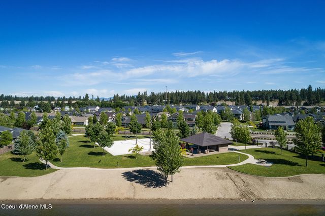 4414 W Riverway PL, Coeur D'alene, ID 83814