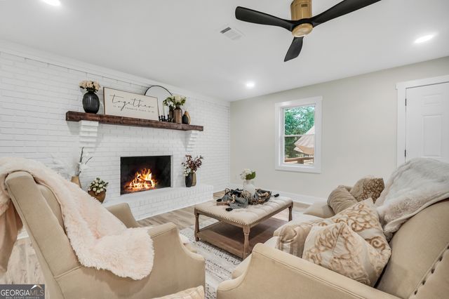 2588 Sandtown Road SW, Marietta, GA 30060