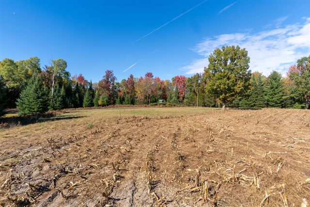 72000 E 46th Road, Cadillac, MI 49601