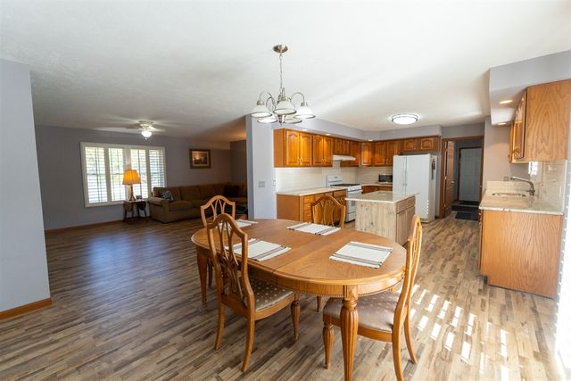 72000 E 46th Road, Cadillac, MI 49601