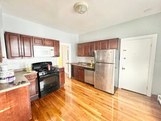 113 Ferry 2, Everett, MA 02149