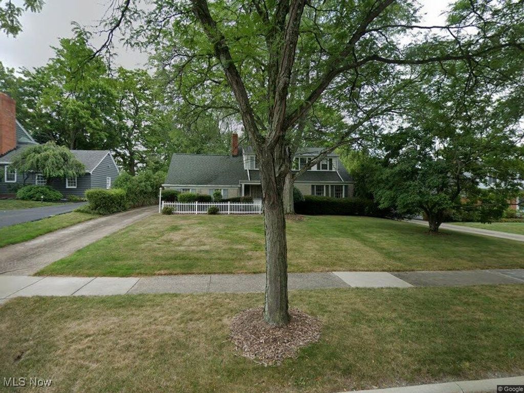 21510 Halburton Road, Beachwood, OH 44122