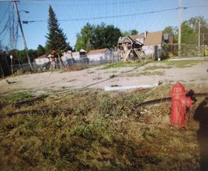 5629 N TEUTONIA AVENUE, Milwaukee, WI 53209