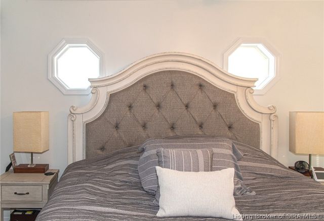 407 Charlestown Memphis Road, Charlestown, IN 47111