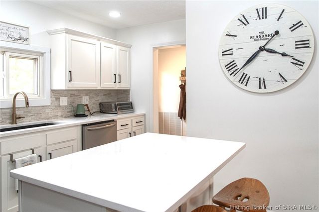 407 Charlestown Memphis Road, Charlestown, IN 47111