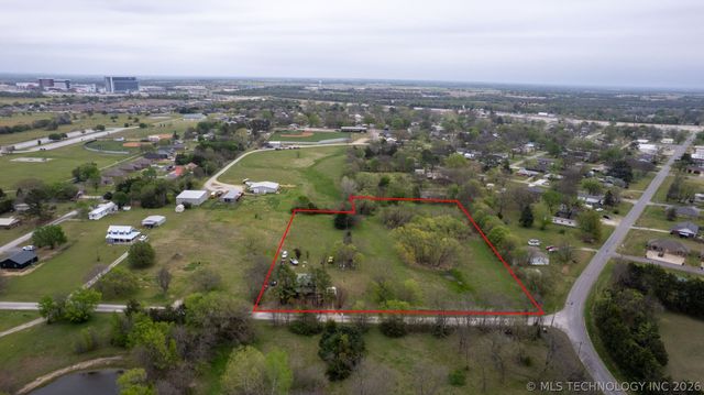 700 N 8th, Calera, OK 74730