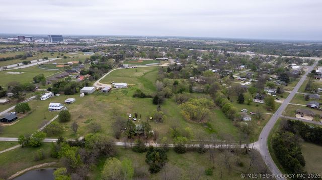 700 N 8th, Calera, OK 74730