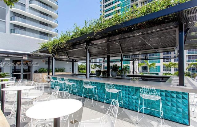 121 NE 34th St 3105, Miami, FL 33137