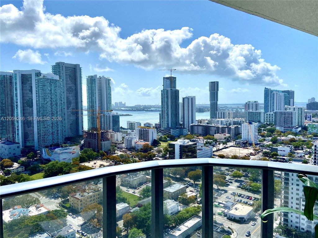 121 NE 34th St 3105, Miami, FL 33137