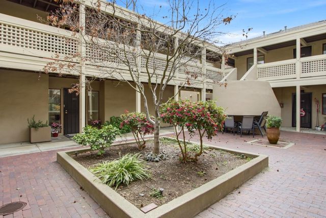 439 Alberto Way A102, Los Gatos, CA 95032