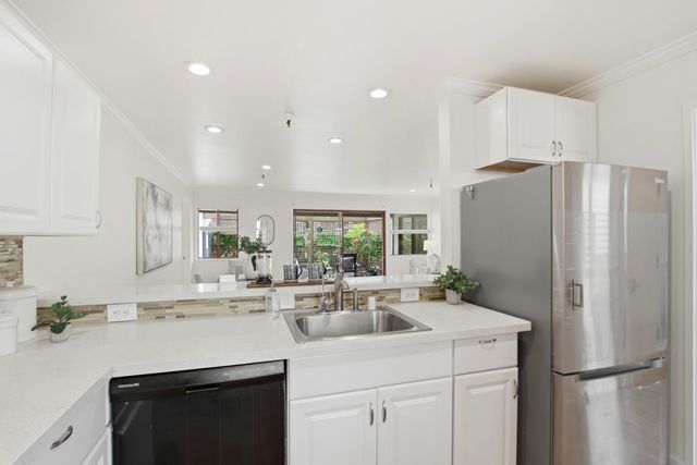 439 Alberto Way A102, Los Gatos, CA 95032