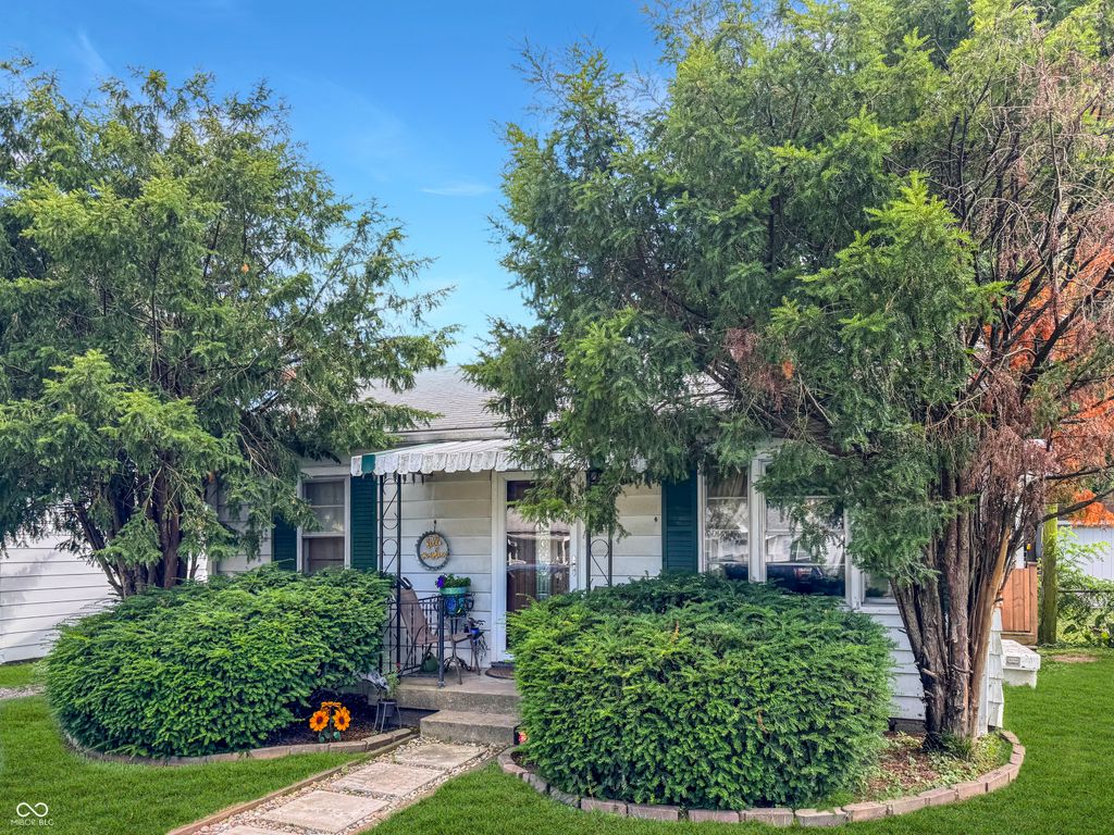 5915 E Shimer Avenue, Indianapolis, IN 46219