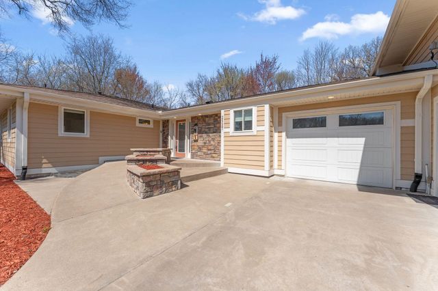 2527 148th Lane NE, Ham Lake, MN 55304