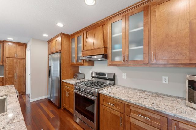 2527 148th Lane NE, Ham Lake, MN 55304