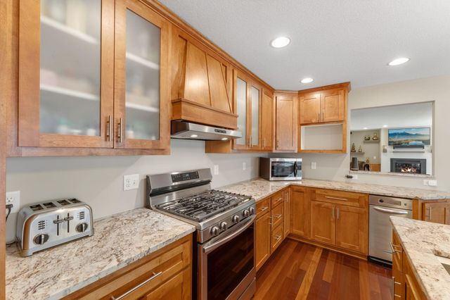 2527 148th Lane NE, Ham Lake, MN 55304