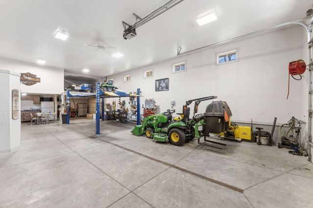 2527 148th Lane NE, Ham Lake, MN 55304