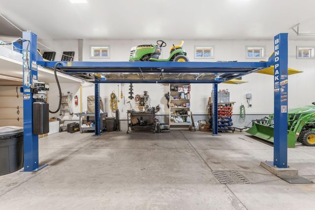 2527 148th Lane NE, Ham Lake, MN 55304