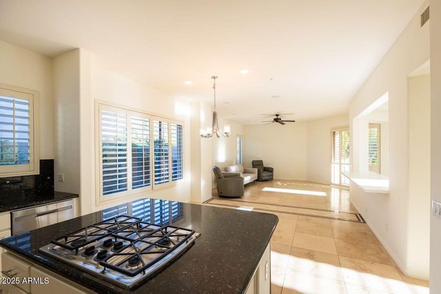 10894 E HEDGEHOG Place, Scottsdale, AZ 85262