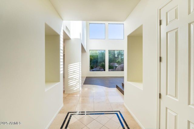 10894 E HEDGEHOG Place, Scottsdale, AZ 85262