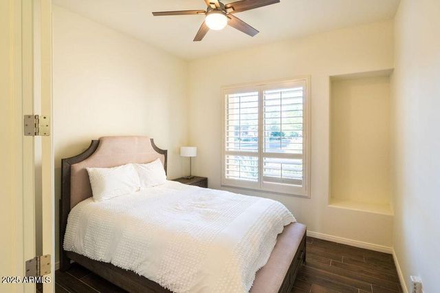 10894 E HEDGEHOG Place, Scottsdale, AZ 85262