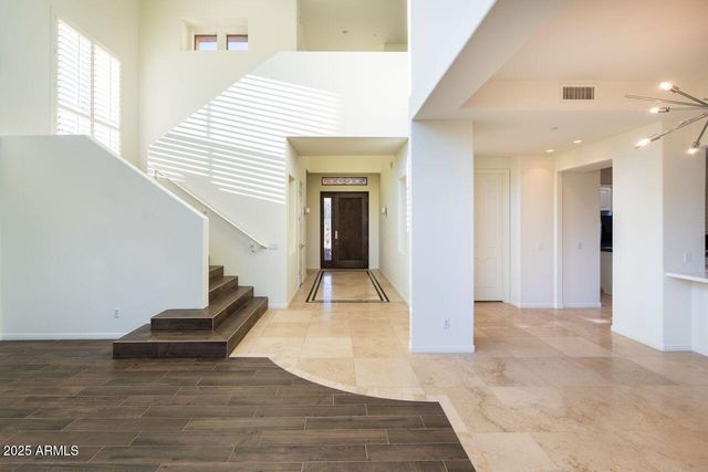 10894 E HEDGEHOG Place, Scottsdale, AZ 85262