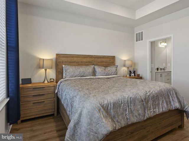 4810 VISTA GLEN LN, Lanham, MD 20706