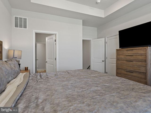 4810 VISTA GLEN LN, Lanham, MD 20706