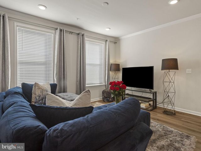 4810 VISTA GLEN LN, Lanham, MD 20706