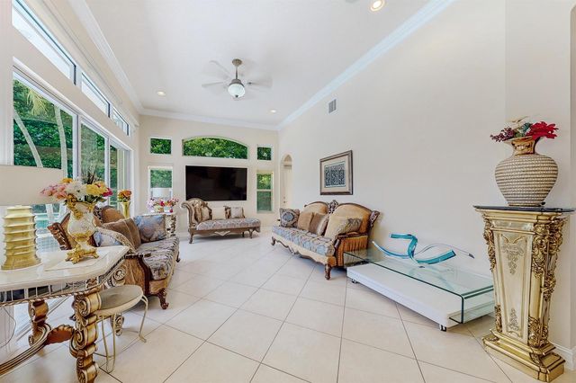 11065 Canary Island Court, Plantation, FL 33324