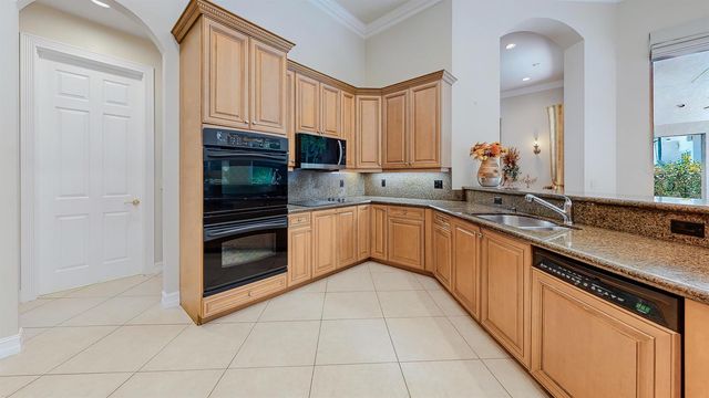 11065 Canary Island Court, Plantation, FL 33324