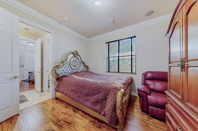 11065 Canary Island Court, Plantation, FL 33324
