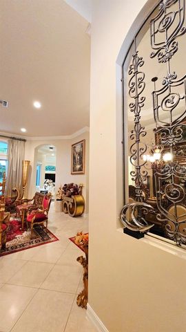11065 Canary Island Court, Plantation, FL 33324