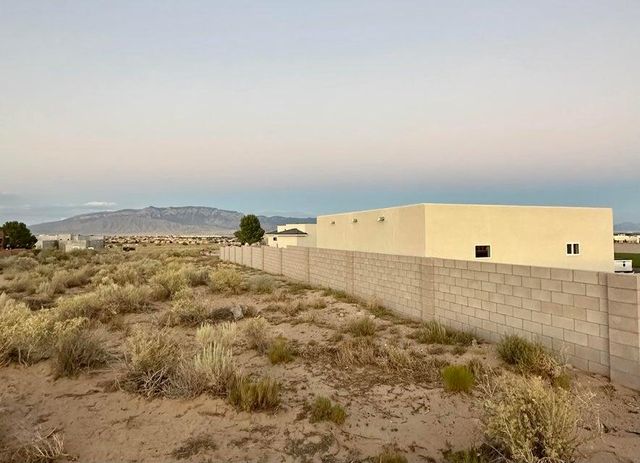 1927 Crane Place SE, Rio Rancho, NM 87124