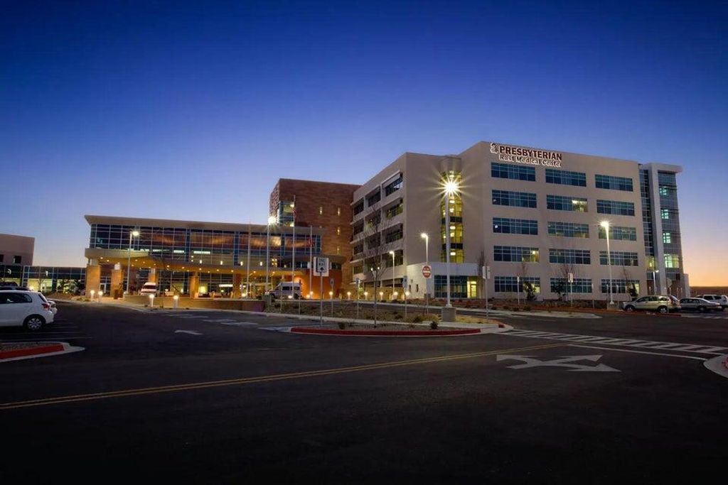 Image 9 of property listing at 1927 Crane Place SE, Rio Rancho, NM 87124