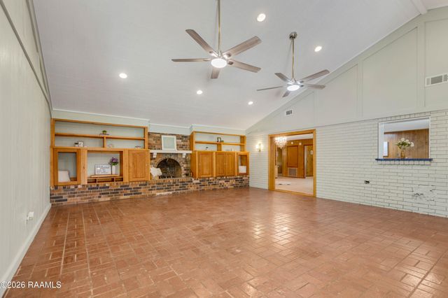 2500 Louisiana Drive, New Iberia, LA 70560