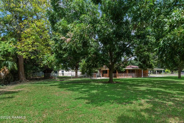 2500 Louisiana Drive, New Iberia, LA 70560