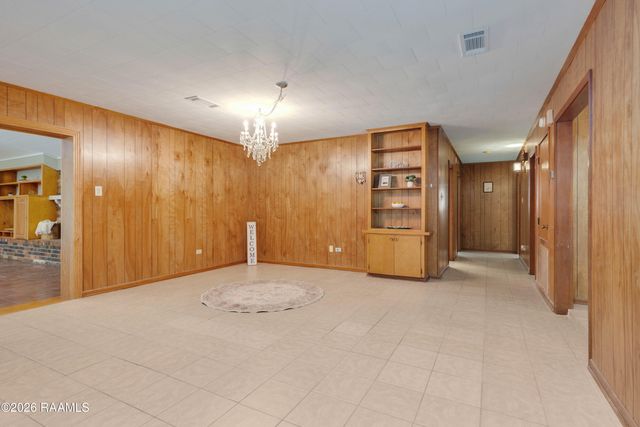 2500 Louisiana Drive, New Iberia, LA 70560