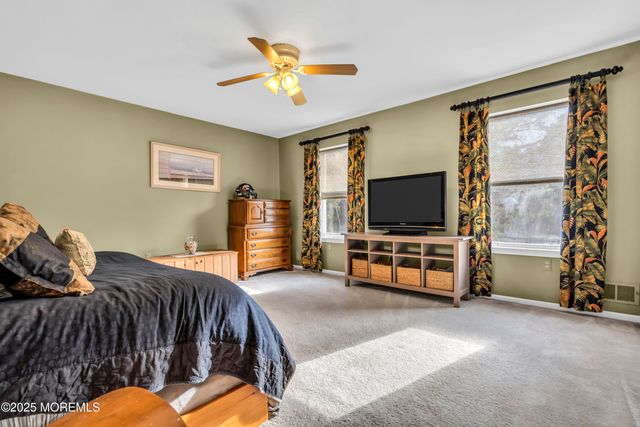 17 Elana Drive, Jackson, NJ 08527