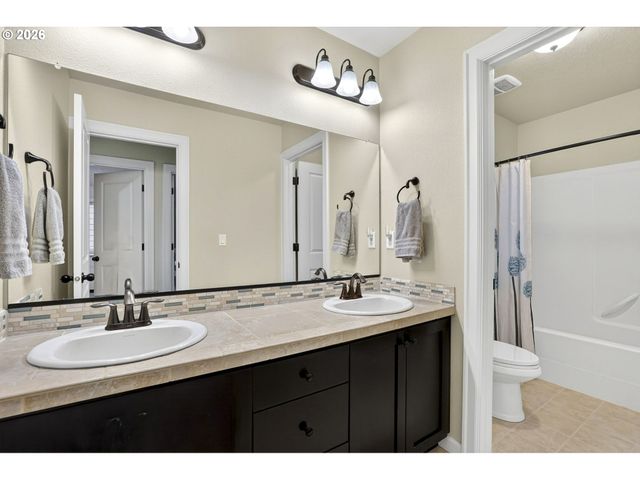 10145 Sw BARBER St, Wilsonville, OR 97070