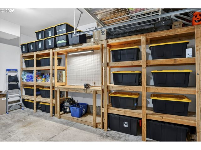 10145 Sw BARBER St, Wilsonville, OR 97070