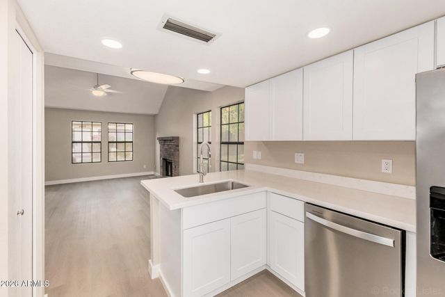 6602 W JAMAICA Drive, Glendale, AZ 85306