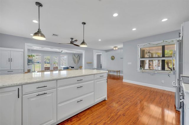 1081 LAKE WELDONA DRIVE, Orlando, FL 32806