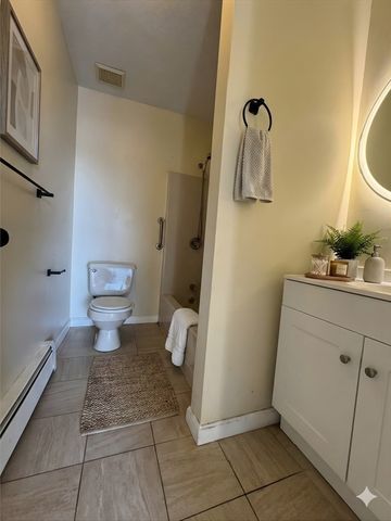 1129 North Shore Road 3D, Revere, MA 02151