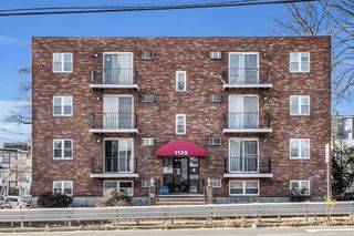 1129 North Shore Road 3D, Revere, MA 02151