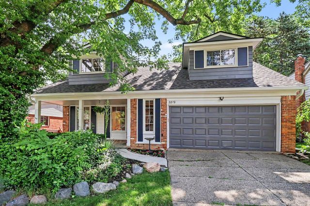 2819 Yost Boulevard, Ann Arbor, MI 48104