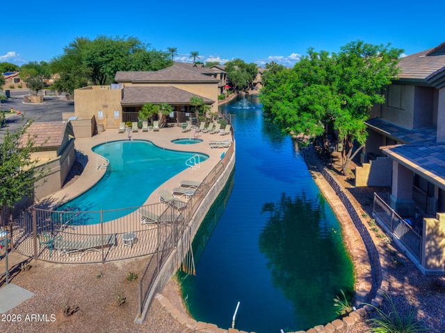 705 W QUEEN CREEK Road 1081, Chandler, AZ 85248