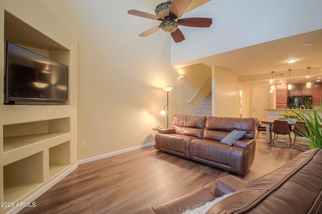 705 W QUEEN CREEK Road 1081, Chandler, AZ 85248