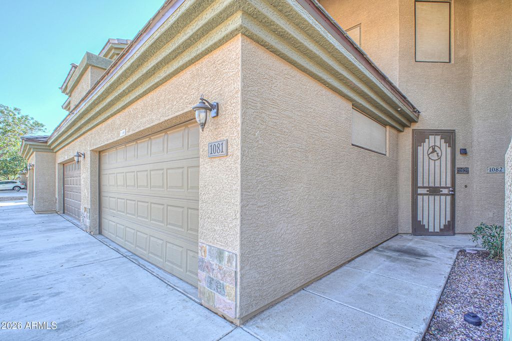705 W QUEEN CREEK Road 1081, Chandler, AZ 85248 — photo 2