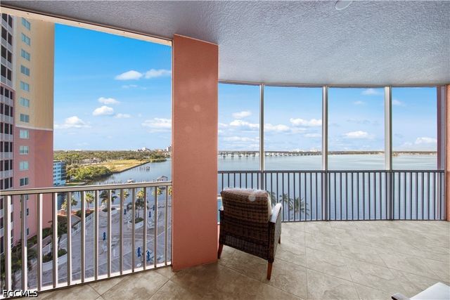 2745 1st ST 801, Fort Myers, FL 33916